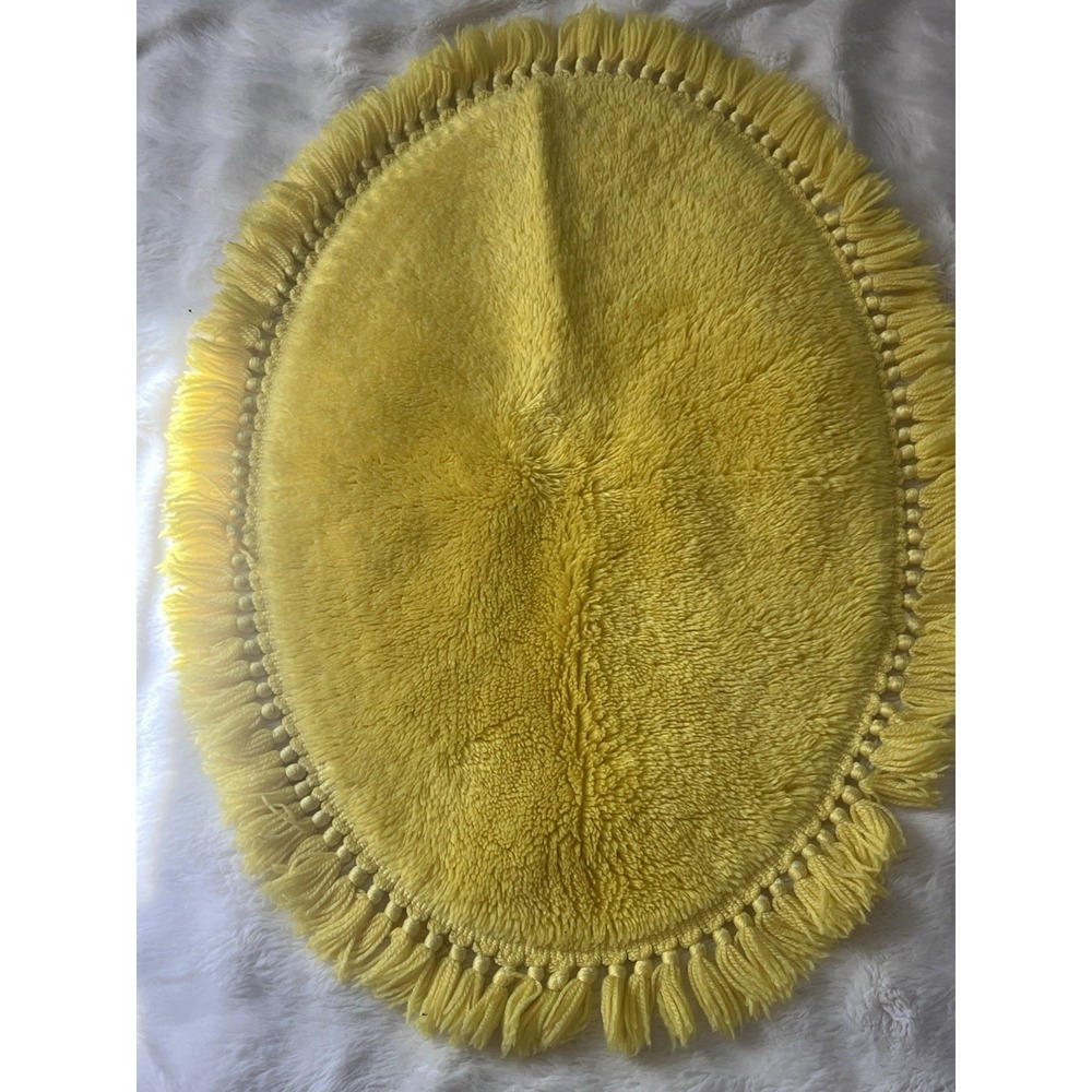 34" bathroom YELLOW  80s 70s Vintage Rug tassels Mod MCM Boho